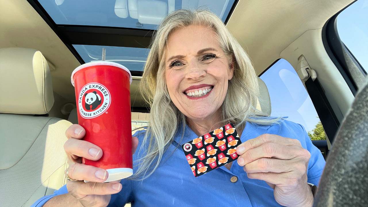 Shelley Hunter with a Panda Express gift card